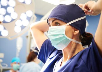 10 Bin Doktor Sağlık Sisteminden Ayrıldı!