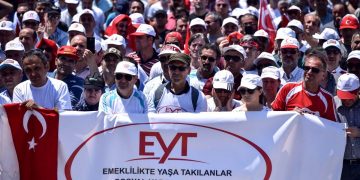 EYT İçin Müjdeli Haber: Yaş Sınırı İniyor!
