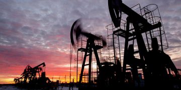 Brent Petrol 100 Doların Altına İndi: Benzin İndirimi Yolda!