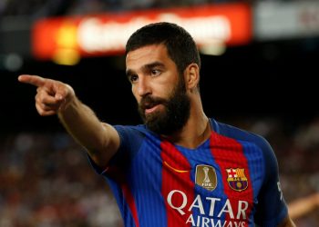 Arda Turan Futbolu Bıraktı!