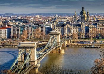 Avrupa Parlamentosu, Macaristan’ın Demokratik Bir Ülke Olmadığını Duyurdu!