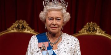 Kraliçe II. Elizabeth Hayatını Kaybetti!