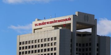 Yeni Orta Vadeli Program Açıklandı! En Büyük Bütçe Hazine’de!