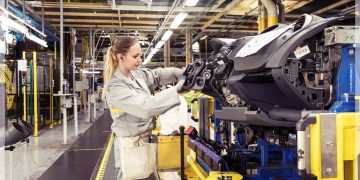 Renault’dan Fabrika Çıkışlı İkinci El Araba Hamlesi!
