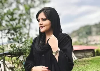 İran’daki Mahsa Amini protestolarına katılan bir göstericiye idam cezası verildi