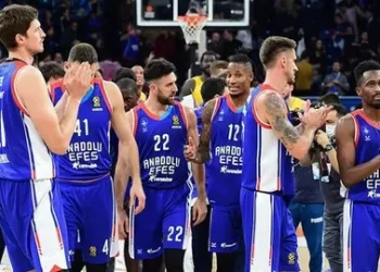 Turkish Airlines EuroLeague Olimpia Milano- 51 Anadolu Efes- 80
