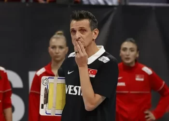 A Milli Kadın Voleybol Takımında Başantrenör Giovanni Guidetti dönemi sona erdi!