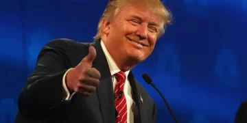 Trump, 2024 Başkanlık seçimleri için adaylığını açıkladı