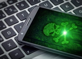 Google, Android kullanıcılarını uyardı: Bu 4 uygulamayı acilen telefonunuzdan silin!