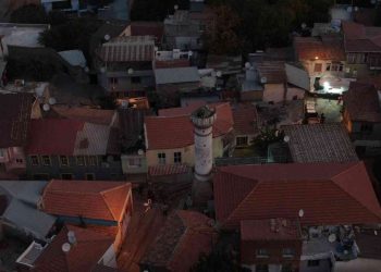 İzmir’de 4,9 büyüklüğünde deprem!