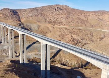 Türkiye’nin en yüksek ayaklı viyadüğü trafiğe açılıyor