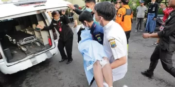 Endonezya’da 5,6 büyüklüğünde deprem