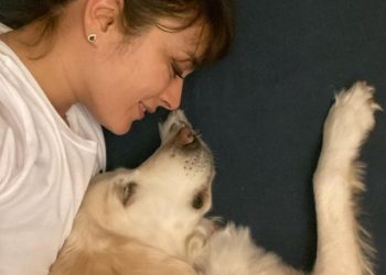 Ezgi Mola’nın köpeği Kuki vefat etti