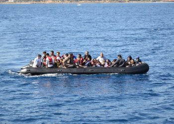 Ege Denizi’nde göçmen faciası: 13’ü çocuk 20 ölüm haberi