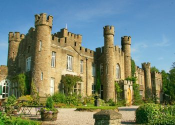 İngiltere’de 50 bin mülteci lüks otellerde ağırlanıyor