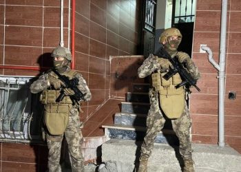 İstanbul merkezli 11 ilde eş zamanlı siber dolandırıcılık operasyonu