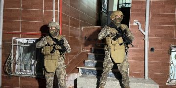 İstanbul merkezli 11 ilde eş zamanlı siber dolandırıcılık operasyonu