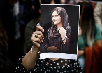 İran’da 3 kişiye daha idam cezası verildi