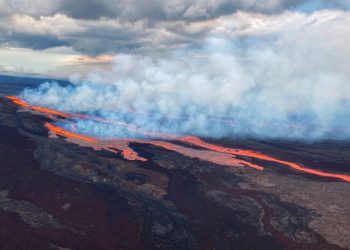 Dünyanın en büyük volkanı Mauna Loa, 38 senenin ardından harekete geçti!