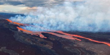 Dünyanın en büyük volkanı Mauna Loa, 38 senenin ardından harekete geçti!