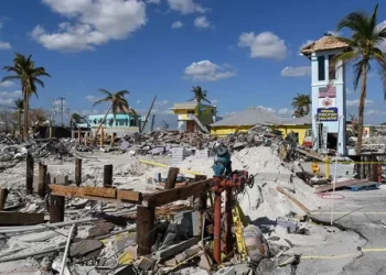 Florida’yı vuran Kasırgada 2 kişi hayatını kaybetti