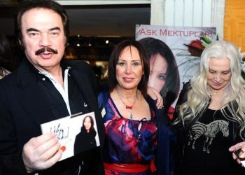 Ünlü söz yazarı ve besteci Hülya Şenkul vefat etti