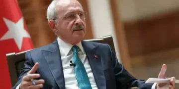 AK Parti’nin başörtüsü teklifi ile ilgili konuşan Kılıçdaroğlu: Bizim yasal önerimize ters düşmüyorsa altına imza atarız