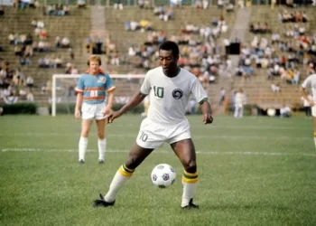 Dünya futbolunun efsane ismi Pele 82 yaşında hayatını kaybetti!