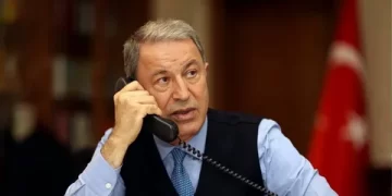 Milli Savunma Bakanı Hulusi Akar İtalya Savunma Bakanı Guido Crosetto ile görüştü