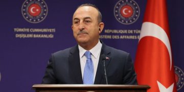 Bakan Çavuşoğlu’ndan Yunanistan’a ültimatom: Ya anlaşmaya uyun ya da gereğini yaparız