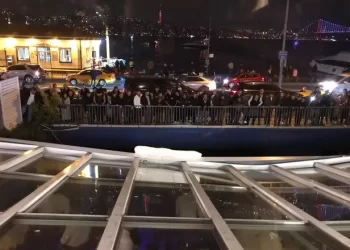 İstanbul Bebek’te restoranın iskelesi çöktü