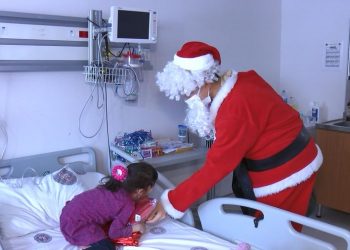 Cerrahpaşa’da çocuklara yılbaşı sürprizi