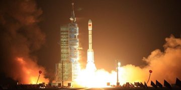 Çin’in uzay istasyonundaki taykonot ekibi 6 ay sonra Dünya’ya döndü