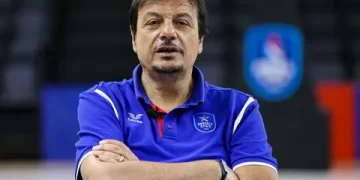 Anadolu Efes’in başantrenörü Ergin Ataman’dan Larkin açıklaması