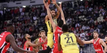 Fenerbahçe Beko ve Olympiakos karşılaşması