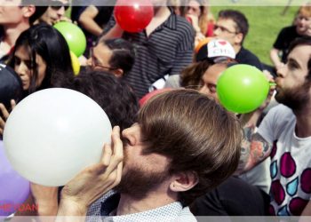 Hollanda’da Gülme Gazı Yasaklanıyor!