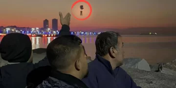 İskenderun’da gökyüzünde görülen cisim polisi harekete geçirdi