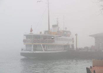 İstanbul’da lodos sebebiyle bazı vapur seferleri iptal edildi