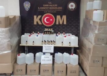 İzmir’de 12 bin litre sahte etil alkol ele geçirildi