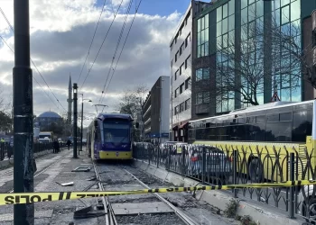 Kabataş’ta tramvay kazası meydana geldi