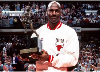 NBA’de Sezonun Enlerine Verilen Ödüllerin İsmi Değişti!