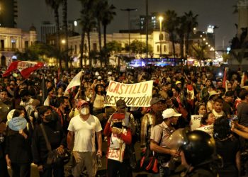 Peru’da siyasi kriz: Protestolarda ölenlerin sayısı hızla artıyor