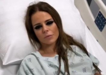 Simge Sağın, konser öncesi hastaneye kaldırıldı Simge Sağın, konser öncesi hastaneye kaldırıldı