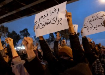 İran’daki Mahsa Amini protestolarında tutuklanan 400 kişiye hapis cezası verildi.