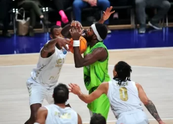 TOFAŞ -77 UCAM Murcia -87