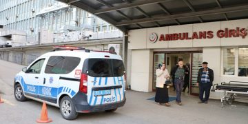 Acil serviste doktor ve sekretere şiddet: 2 gözaltı