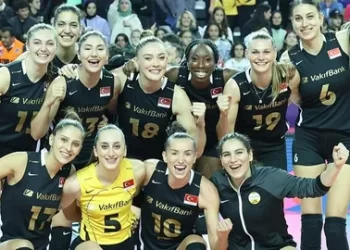 vakifbank yarifinalde habermeydan