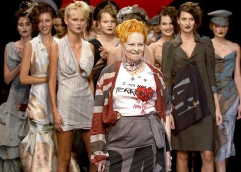 İngiliz moda tasarımcısı Vivienne Westwood yaşamını yitirdi