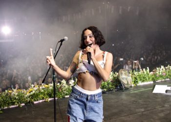 Zeynep Bastık’ın omurgası kırıldı