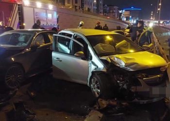 İstanbul’da zincirleme kaza: Kazayı izlerken kazaya karıştılar